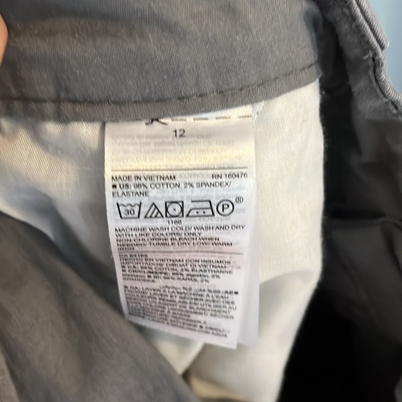 Old Navy Grey Shorts - Picture 3 of 3
